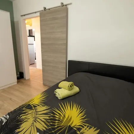 New Proche Gare Et Centre-ville Apartment